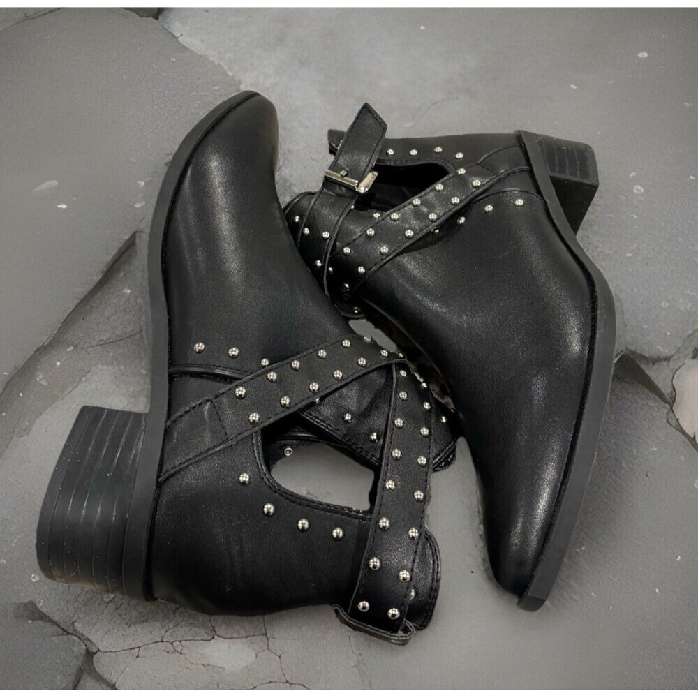 Black Leather Booties Studded, Pointed Toe, Cut Out, Buckle, Ankle Boots Sz 40